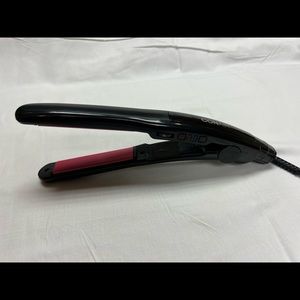 Conair ceramic flat iron